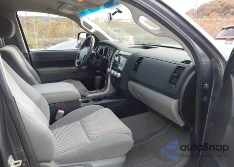 2010 Toyota Tundra Grade 5.7L V8 from USA, damaged, VIN 5TFUY5F14AX108735